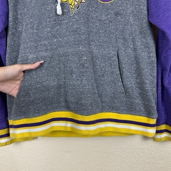 NFL Team Apparel Minnesota Vikings Graphic Pullover Hoodie Size Medium Men - Picture 6 of 11
